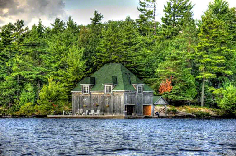Boathouse onTobin Island -800